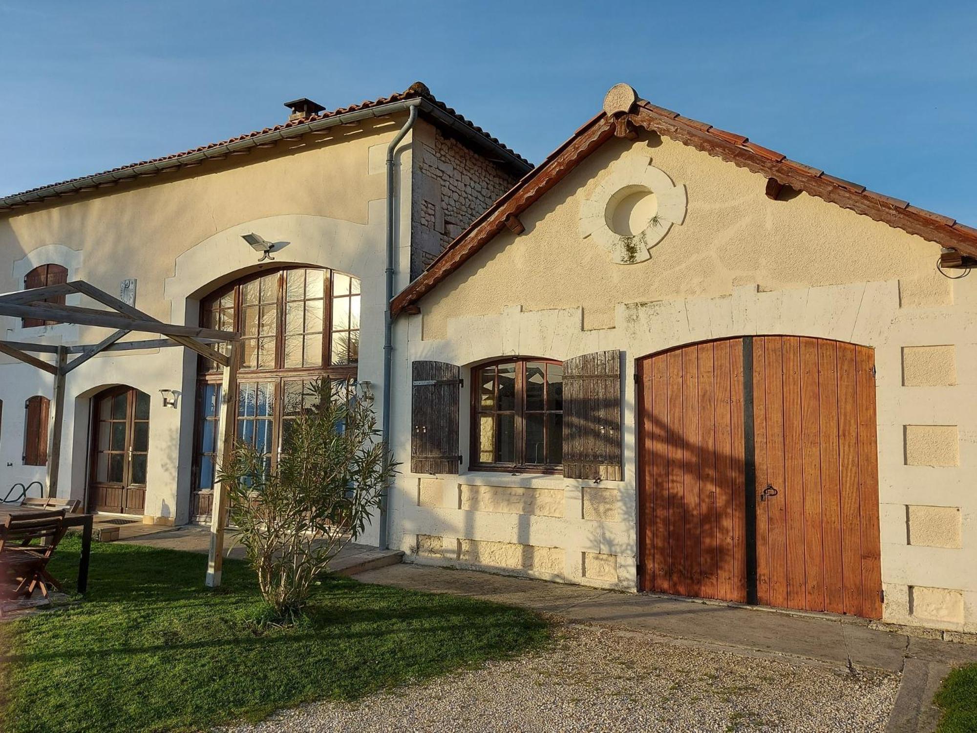 Villa Les Roses De Jonzac Mortiers Exterior foto